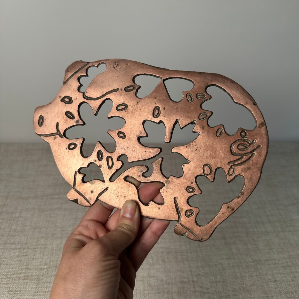Vintage Copper Finish Pig Trivet Cast Iron Farmhouse Kitchen Wall Decor